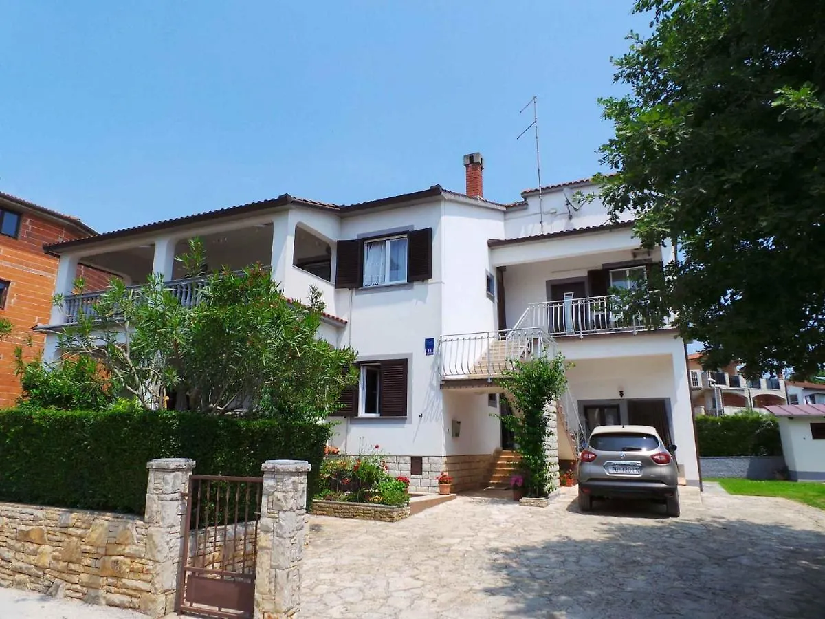 Apartment In Medulin With Four-Bedrooms 1
